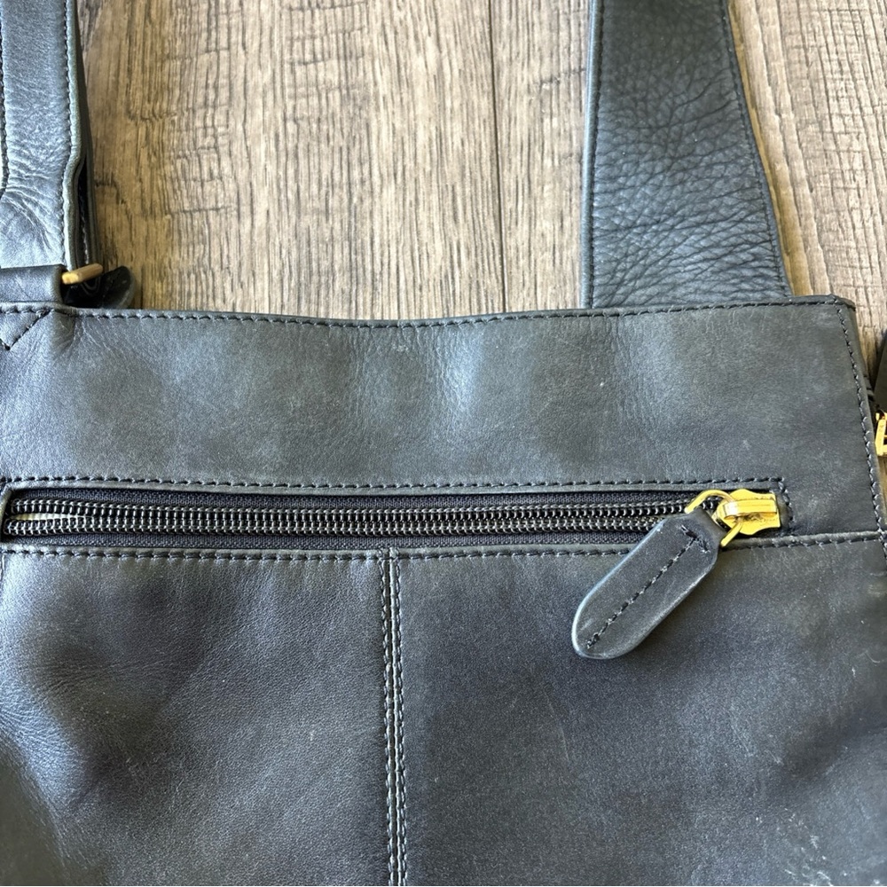 RADLEY LONDON Black leather Crossbody Bag - Picture 3 of 15
